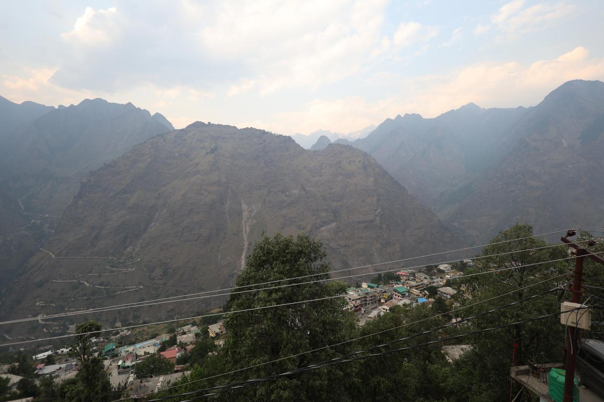 Sleeping Beauty Hotel Moutain View Property Joshīmath Exteriér fotografie